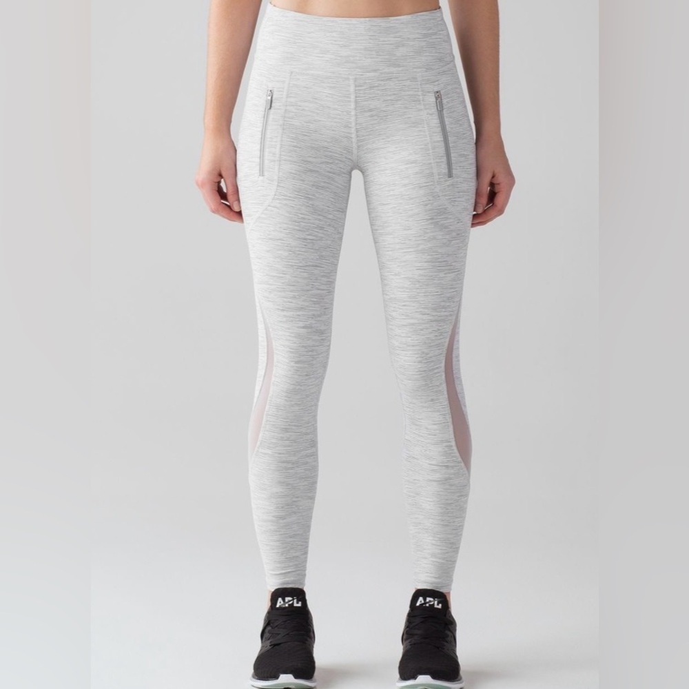 Lululemon Invigorate 7/8 Tight (25")